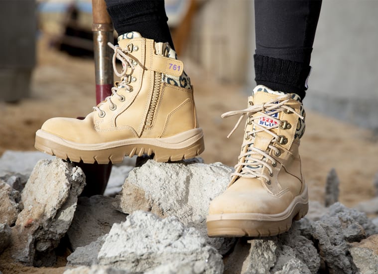 Steel Blue 522761 Southern Cross Zip Ladies: Nitrile Outsole