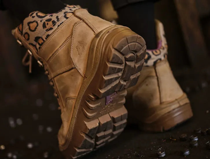 Steel Blue 522761 Southern Cross Zip Ladies: Nitrile Outsole