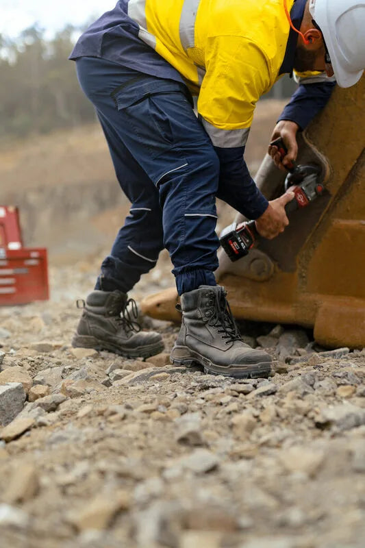 Blundstone 9011 Unisex RotoFlex Safety Boots - Black