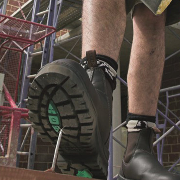 Steel Blue 382101 Hobart Slip On Nitrile PR Bump Safety Boot-Black
