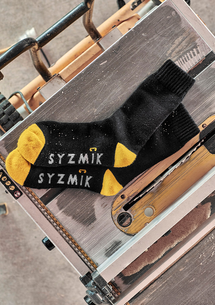 Syzmik ZMSOCK3 Unisex Bamboo Work Socks (3 pack)-Black/Yellow